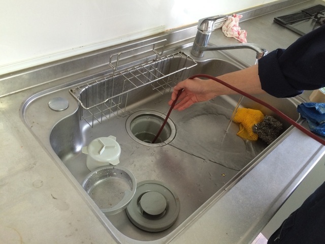 キッチンの配水管高圧洗浄