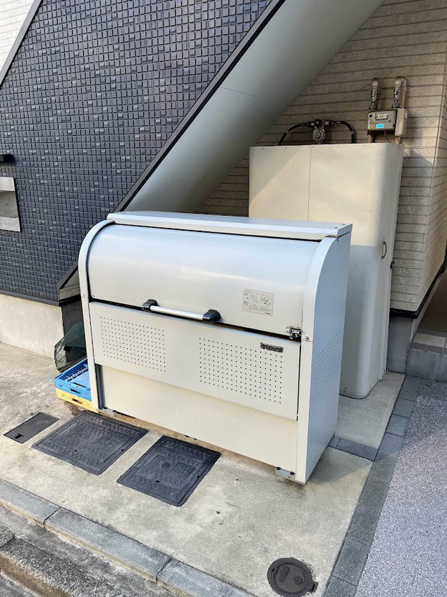 ゴミストッカー