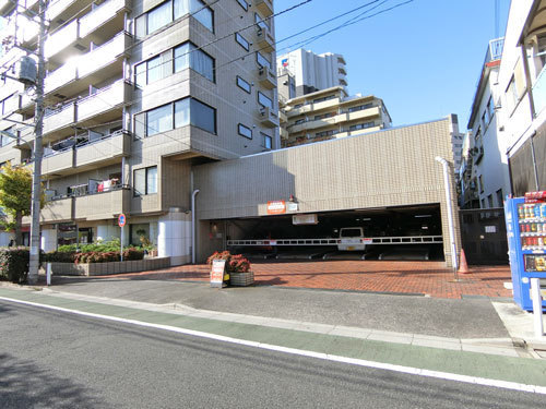 板橋区大山金井町の月極駐車場